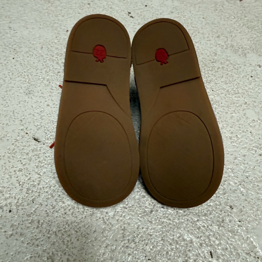 Toddler Pom D'Api Gray Chukka Boots with Orange Laces - Picture 5 of 5